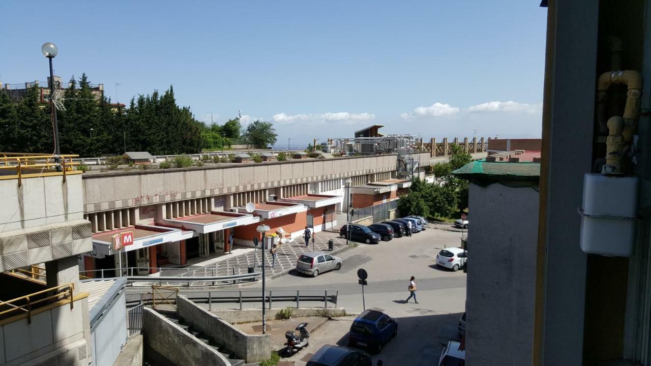 B&B Aminei Metro Napels Buitenkant foto