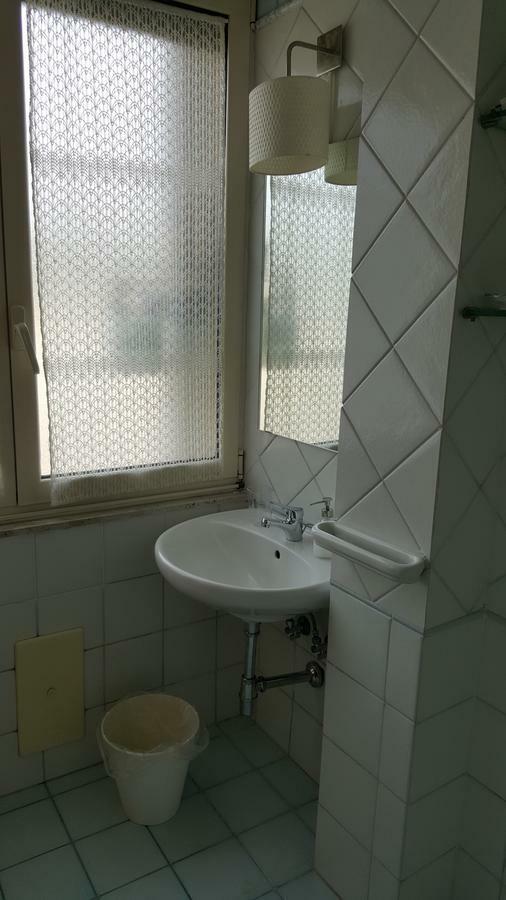 B&B Aminei Metro Napels Buitenkant foto